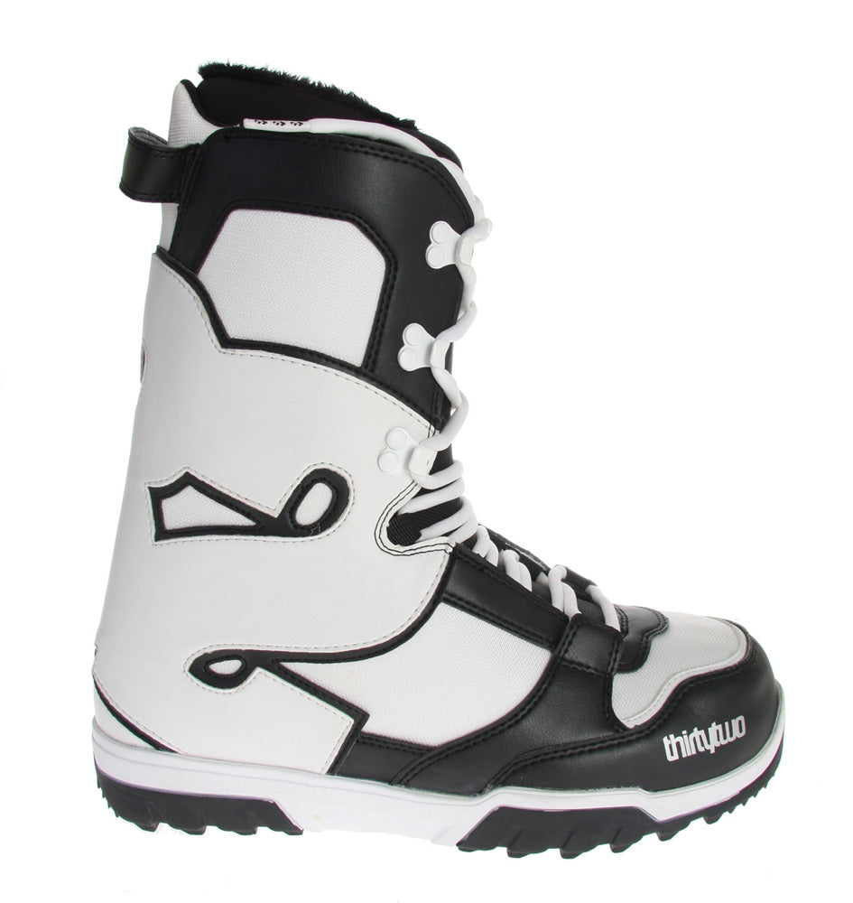 32 Thirty Two Exus Snowboard Boots Sizes Mens 7 Black/White last pair