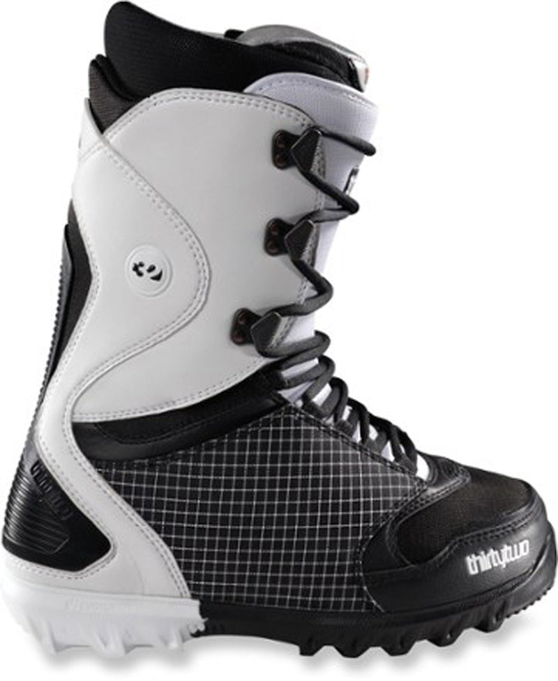 32 Thirty Two Lashed Snowboard Boots Sizes Mens 9 Black/White